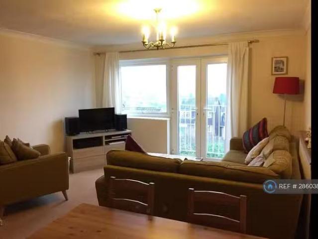 House for rent in Navestock Side