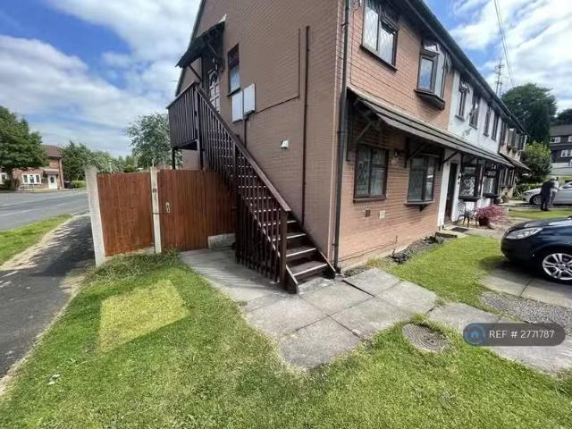 House for rent in Cuddington, Cheshire