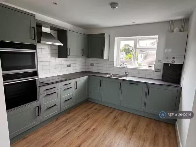 House for rent in Perryfields, West Sussex
