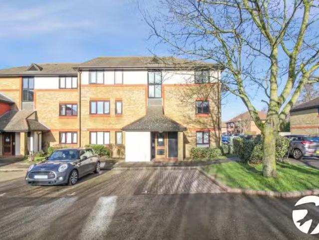 House for rent in Worcester Park Estate, Monks Orchard