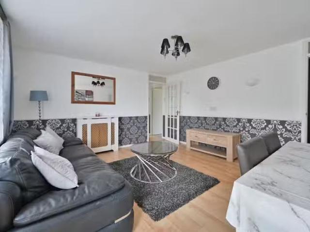 House for rent in Pouchen End, Hertfordshire