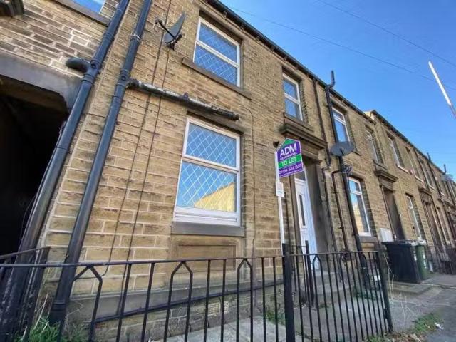 House for rent in Lindley, West Yorkshire
