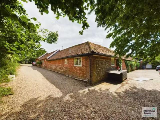 House for rent in Chelmondiston, Suffolk