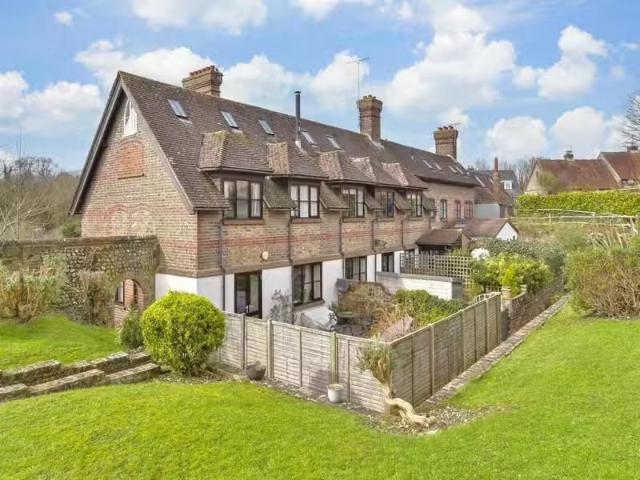 House for rent in Littlecote, West Sussex