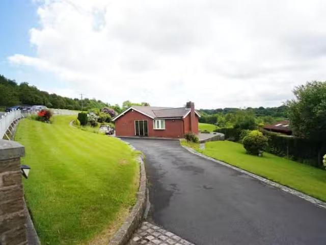 House for rent in Montcliffe, Lee Bank