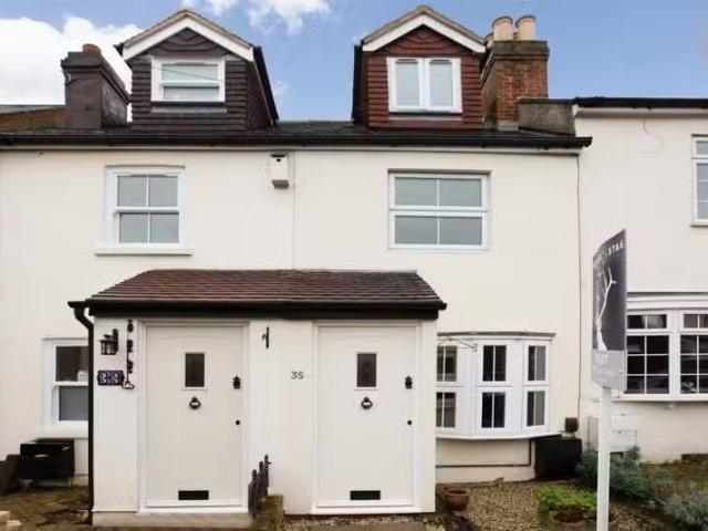 House for rent in Elm Park, Greater London