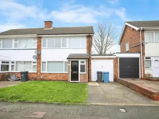 House for rent in Leyfields, Kettlebrook