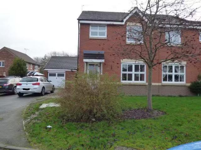 House for rent in Caldermill, East Midlands
