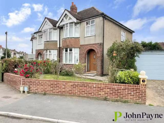House for rent in Stivichall, West Midlands