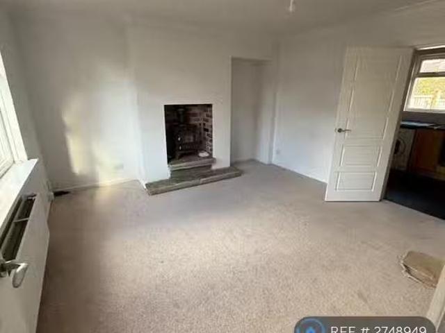 House for rent in Lower Wyke, West Yorkshire