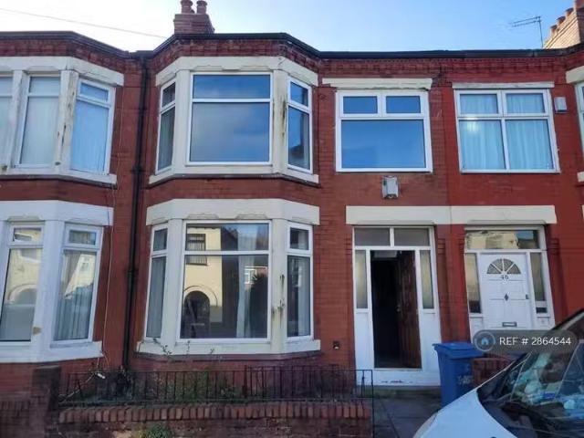 House for rent in Calderstones