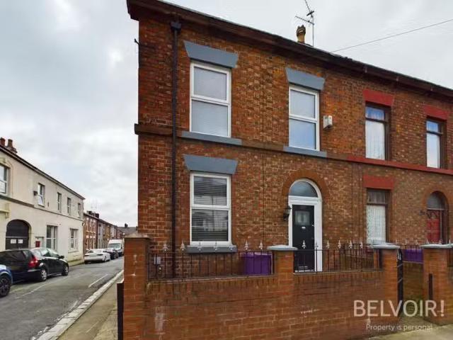 House for rent in Calderstones