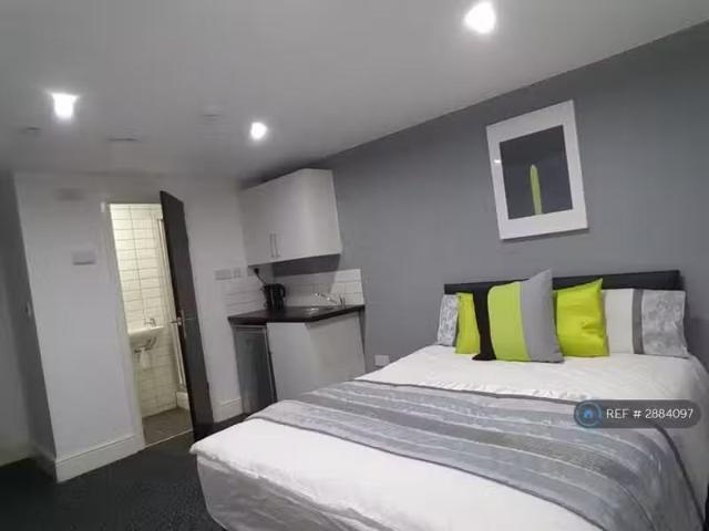 House for rent in Radford, West Midlands