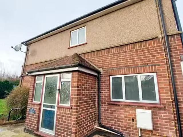 House for rent in Pilgrims' Hatch, Navestock Side