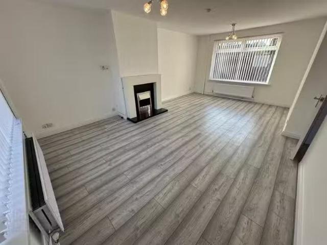 House to rent in Gorteeny, Connacht