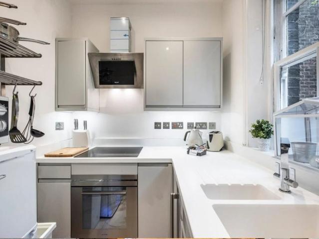 Apartment for rent in Kensington, Greater London