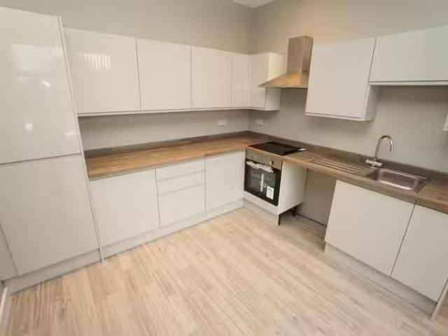 Apartment for rent in Middlebrook, Lee Bank