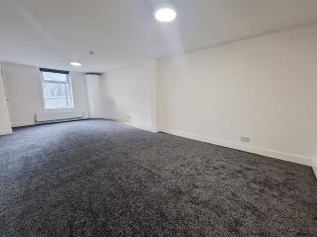 Apartment for rent in Four Lane Ends, Blackburn
