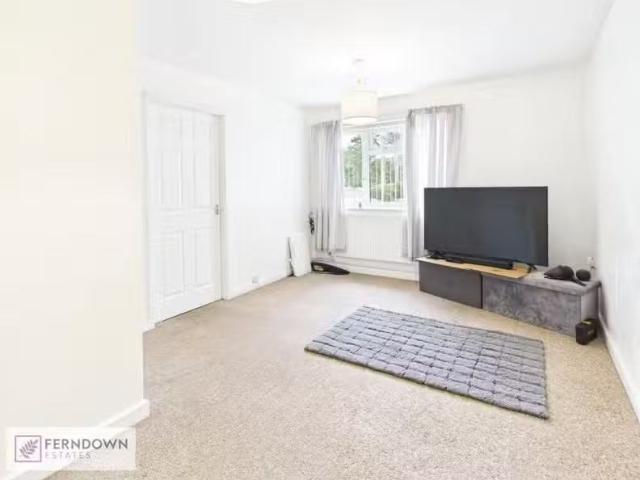 Apartment for rent in Marston Green, West Midlands