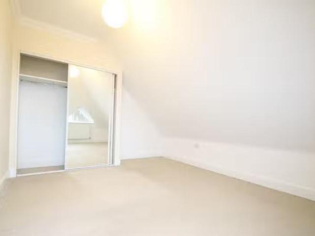 Apartment for rent in London Borough of Croydon, Purley