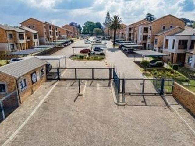 Apartment for sale in Nooitgedacht, Gauteng