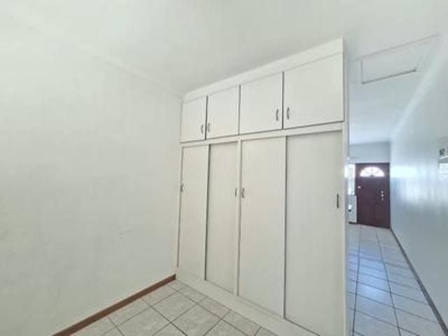 Apartment for rent in Parow, City of Cape Town