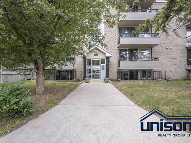 Condo for rent in Northwest, Alberta