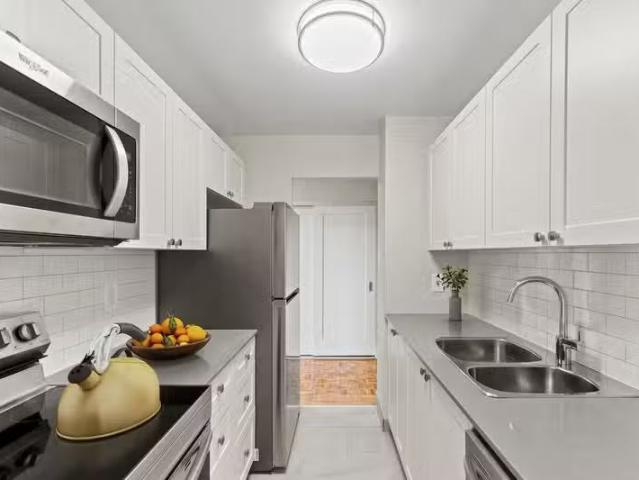 Condo for rent in Ancaster, Ontario