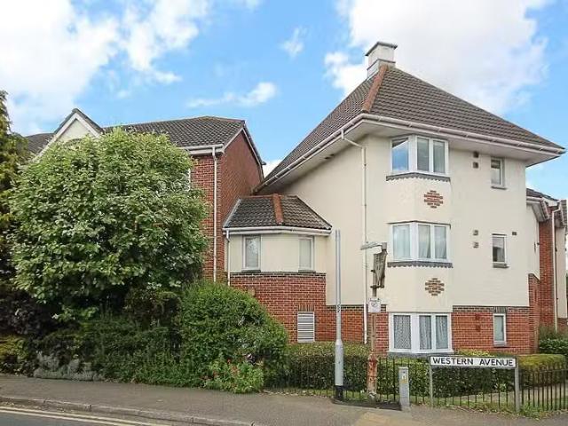 House for rent in Navestock Side, Essex