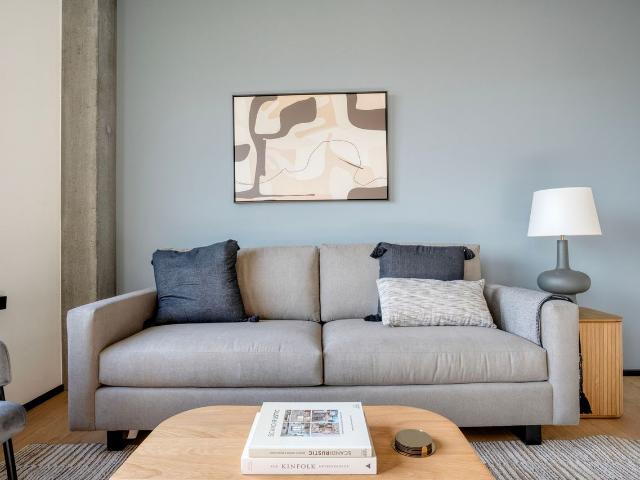 Apartment mieten in Einigen, Zürich