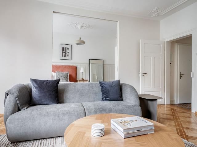Apartment mieten in Einigen, Zürich