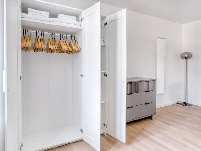 Apartment mieten in Einigen, Zürich