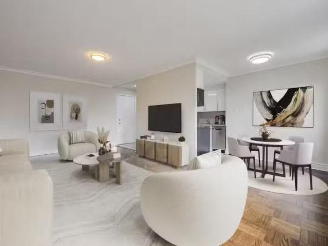 Condo for rent in Toronto—St. Paul's, Toronto