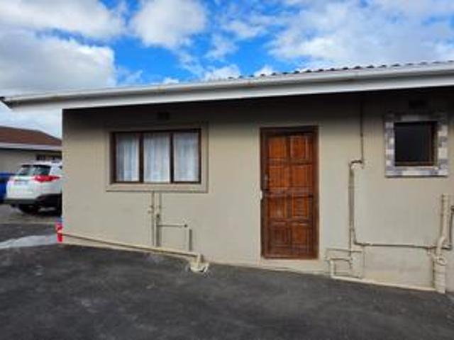House for rent in Chatsworth, Kwazulu-natal