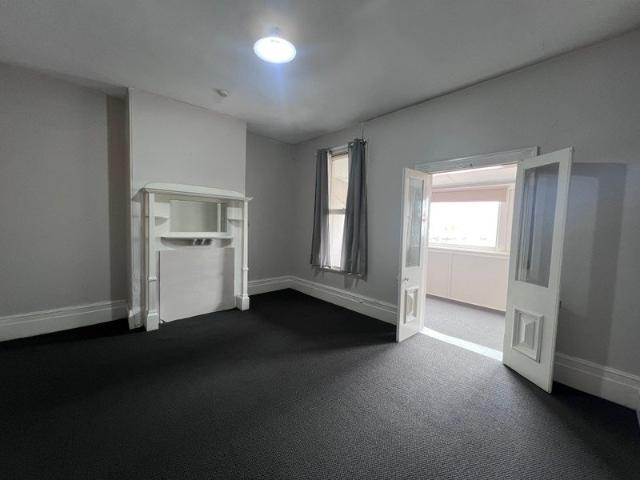 House for rent in Brisbane Grove, New South Wales