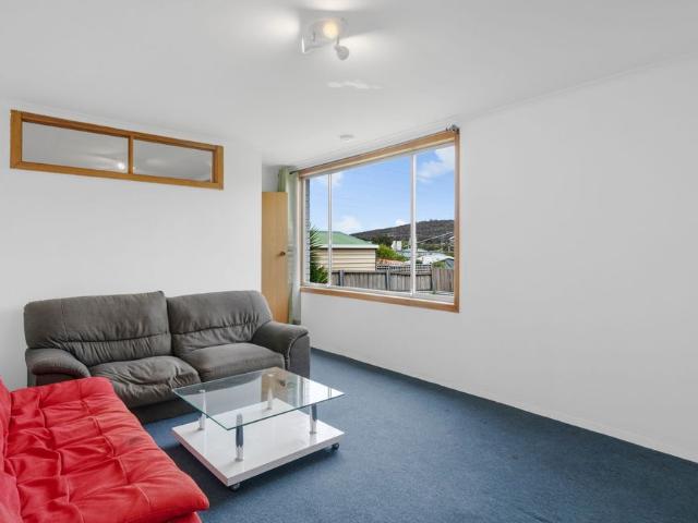Apartment for rent in Lutana, Hobart