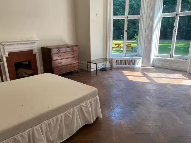 House for rent in Pen-y-ffordd, Wales