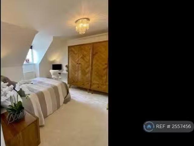 House for rent in Mile End, Fordham Heath