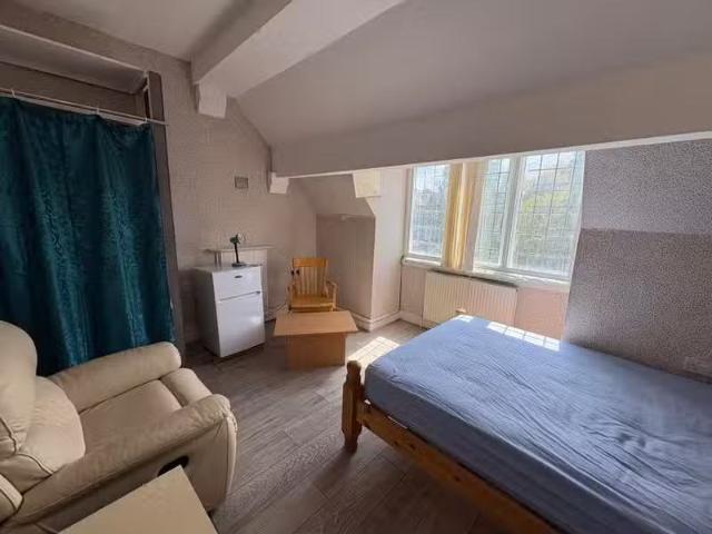 House for rent in Chichester, Littlecote