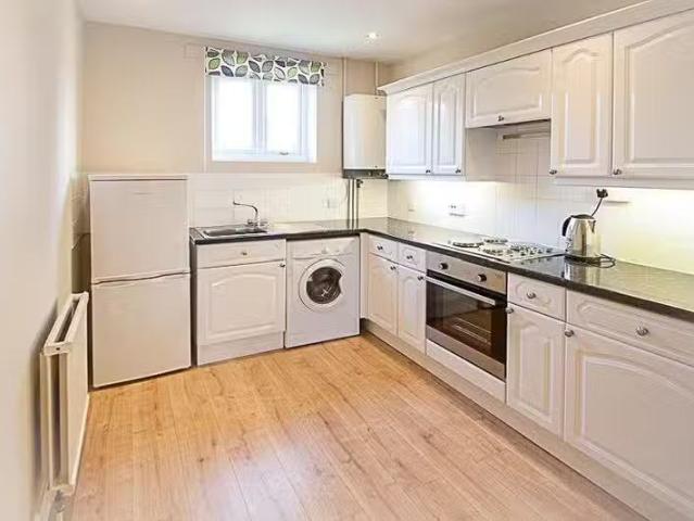 House for rent in Navestock Side, Essex