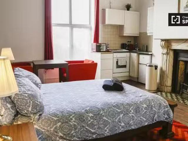 Apartment to rent in Bluebell, North Tipperary