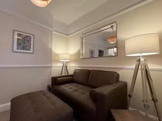 Apartment for rent in Shirebrook Park, Charlesworth