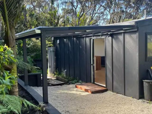 House for rent in Oratia