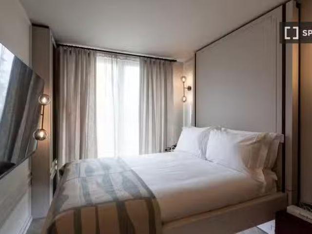 Apartment for rent in Brondesbury, Greater London