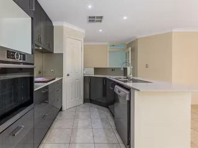 House for rent in Port Kennedy, Western Australia