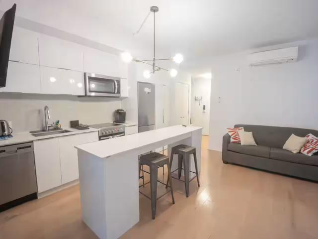 Apartment for rent in St. Leonard's, Quebec