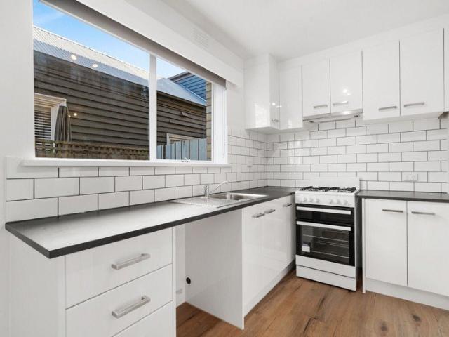 Apartment for rent in Port Melbourne, Melbourne