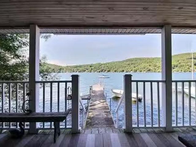 House for rent in Memphrémagog, Quebec