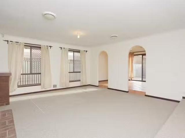House for rent in Booragoon, Western Australia