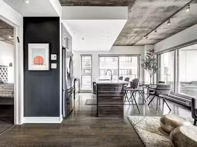Apartment for rent in Mont-royal, Quebec